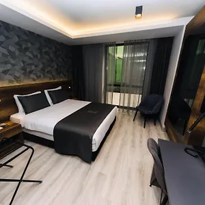 Hotel Emen's ****